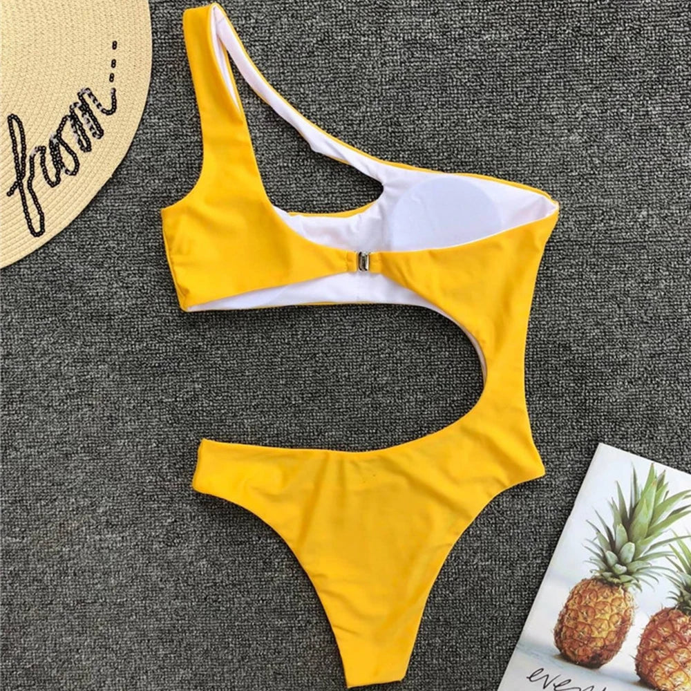 2025 Sexy One shoulder Female Swimwear One piece swimsuit Women Monokini Bather Trikini High cut Out Bathing suit Swim Bodysuit